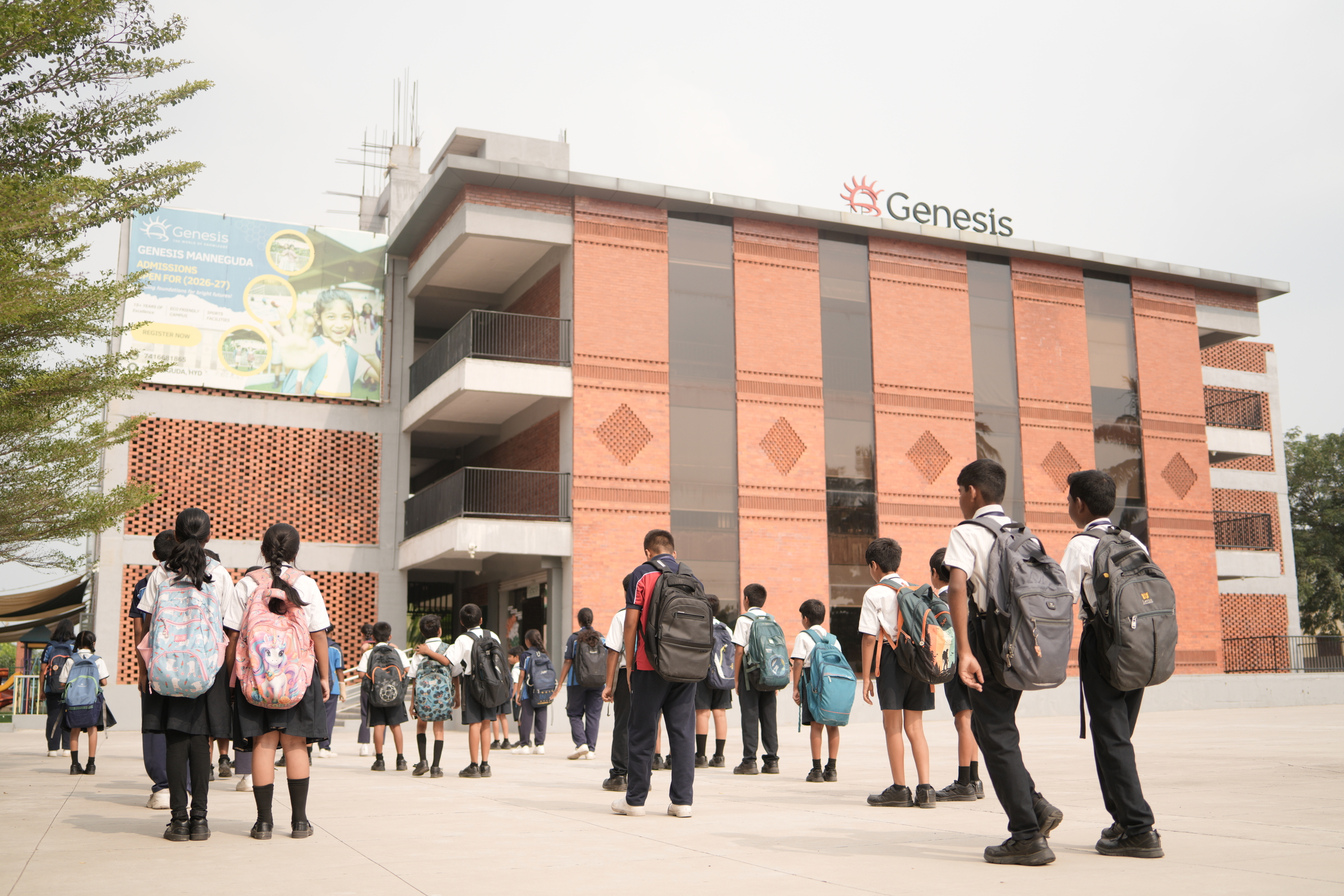 Lunaris campus entrance, photo 12